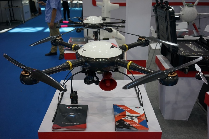 LY-820挂载空中喊话系统.jpg
